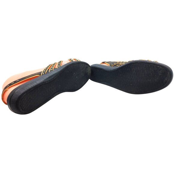 Women's Soft Spots Slingback Black/ Tan Low Wedge Sandals Size 6 M - Picture 8 of 8